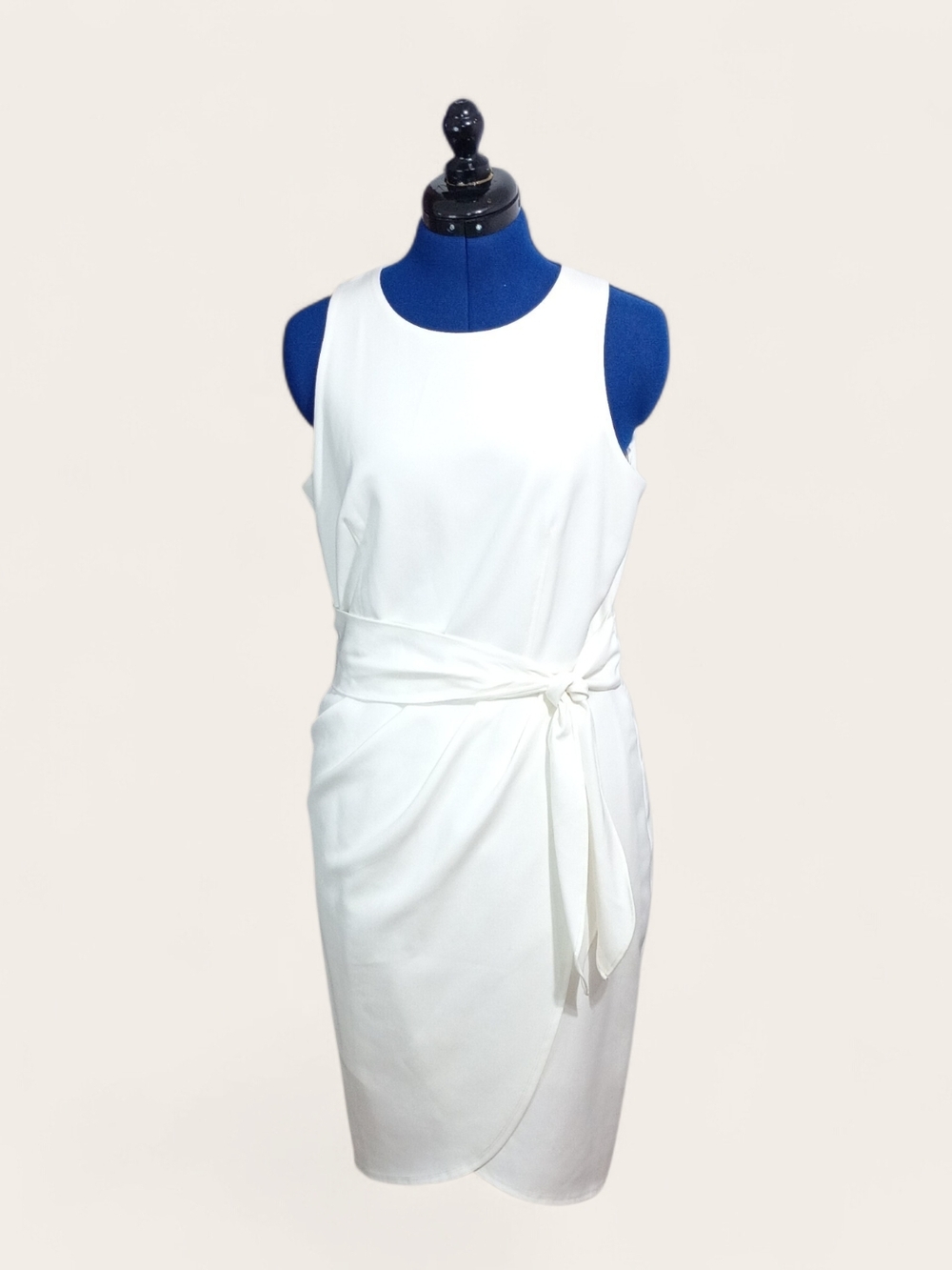Julia Jordan White Sleeveless Wrap Dress Size Medium